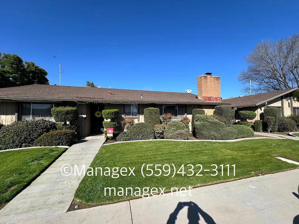 4671 N Glenn Ave #106