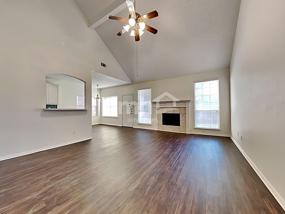 5th image of 1813 Brook Ln
