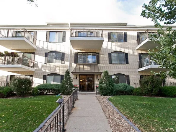 2135 1st Ave SE #115, Cedar Rapids, IA 52403