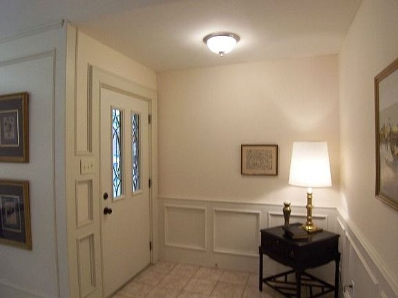 2nd image of 510 Zinnia Ave