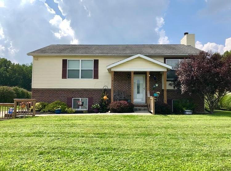 1st image of 453 Meadowland Dr