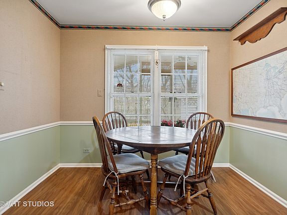 5th image of 1138 Jeffrey Ct W