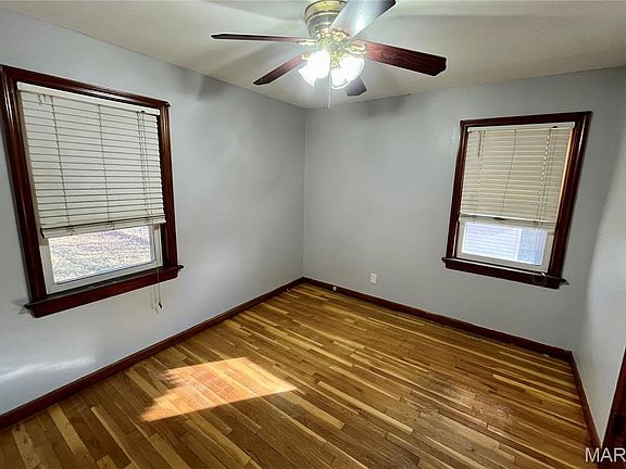 5th image of 7 Saint Thomas Ct