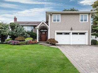 25 Tioga Dr, Jericho, NY 11753