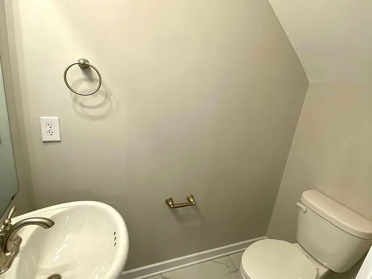 115 Cranford Dr — Photo 9