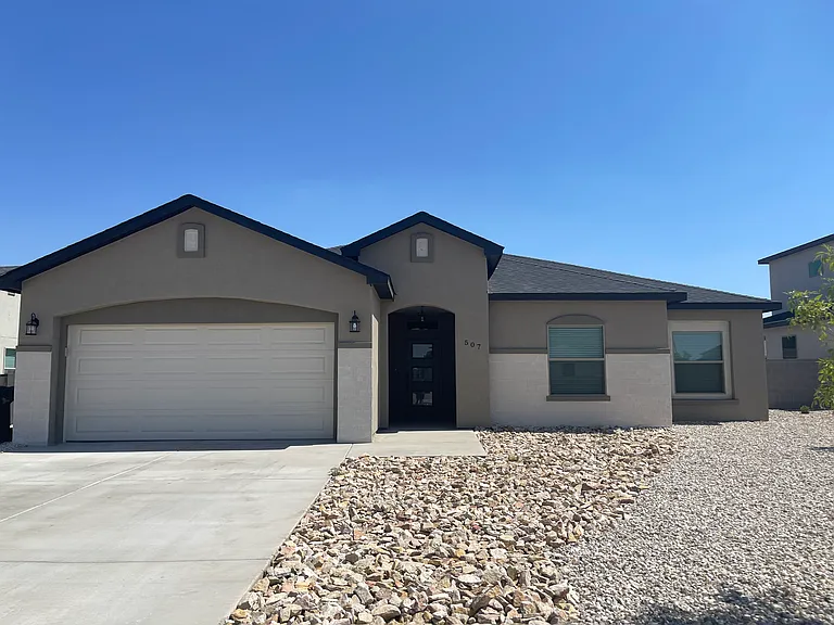 507 Baler Ln — Photo 3