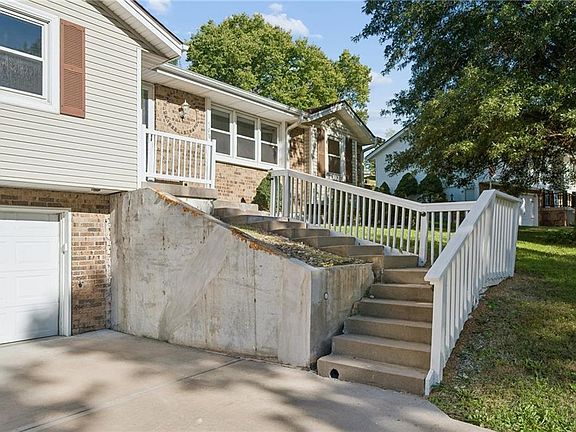 2nd image of 508 Wells Rd