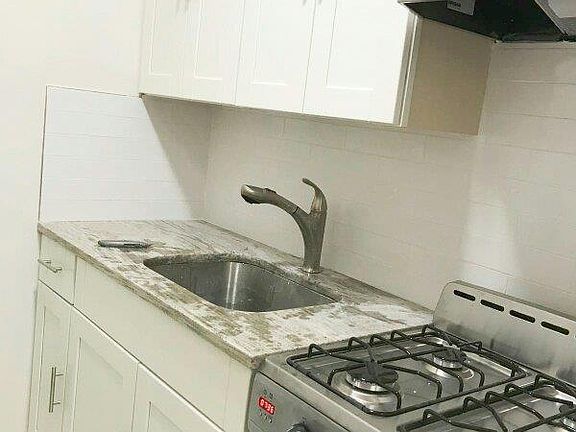 3rd image of 50 Bayard St APT 5X