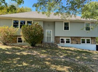 21 Harber St, Reeds Spring, MO 65737