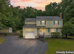 8 Heritage Ln, Atkinson, NH 03038