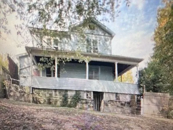 1105 State St, Steubenville, OH 43952
