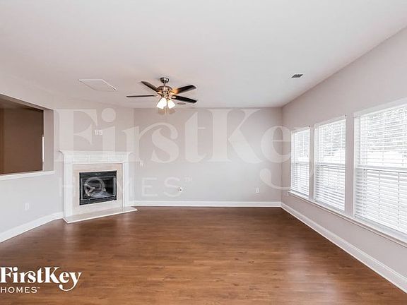 4th image of 213 Lameshur Ln