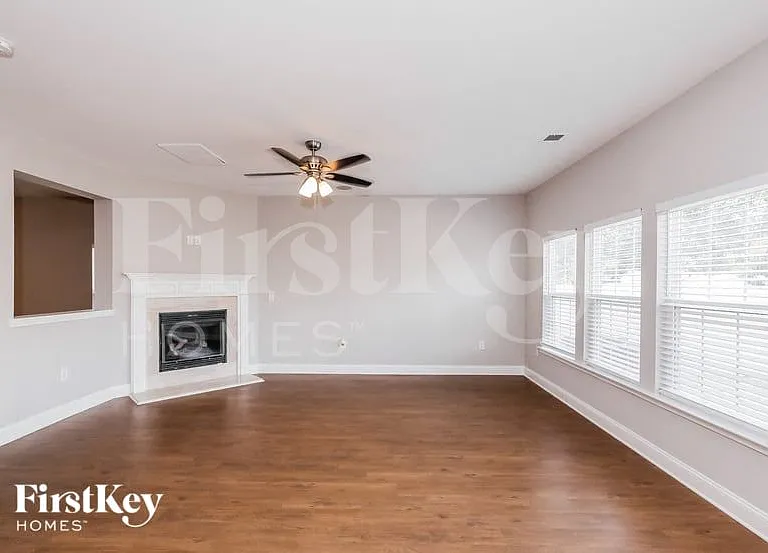 213 Lameshur Ln — Photo 4