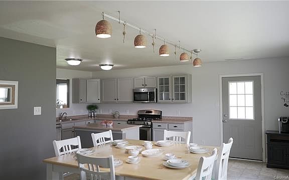 4th image of 104 McGarty Pl