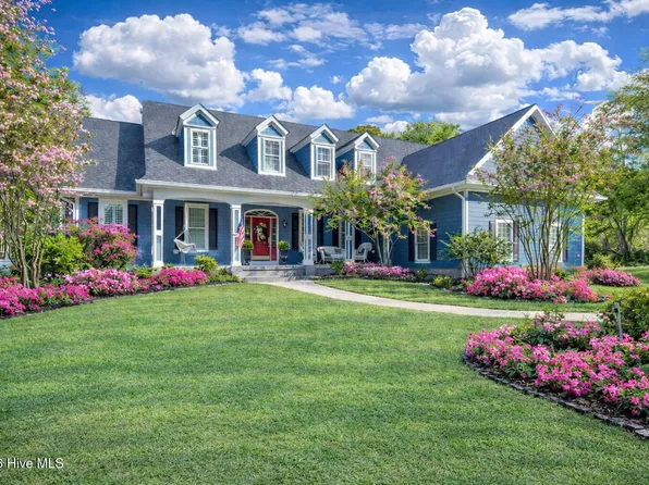 6179 Compass Ct, Southport, NC 28461