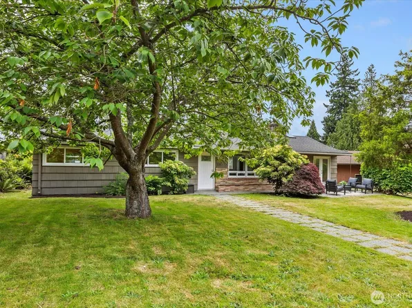 2015 NW 204th Street, Shoreline, WA 98177