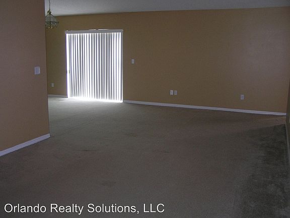 3rd image of 1546 Oak Hill Trl