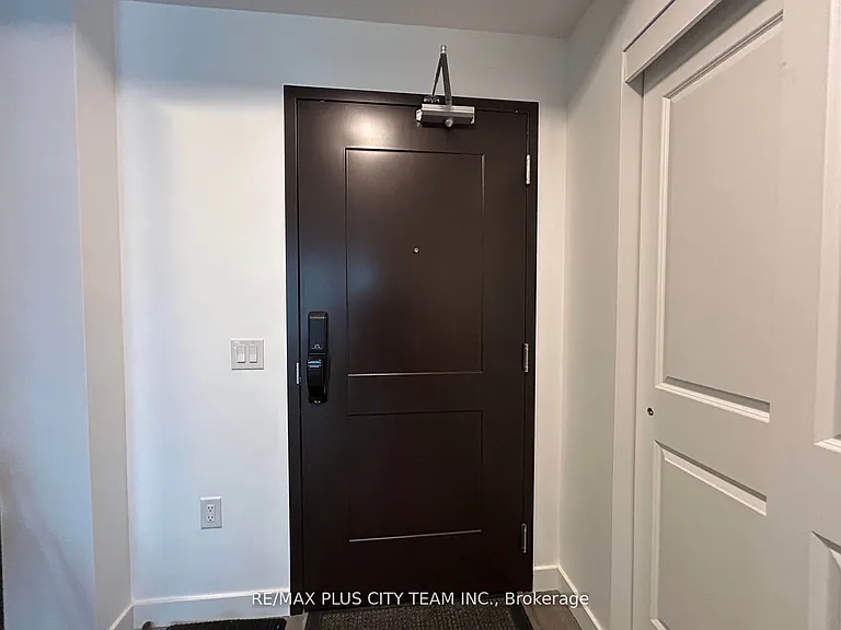 7549 Kalar Rd #208 — Photo 2