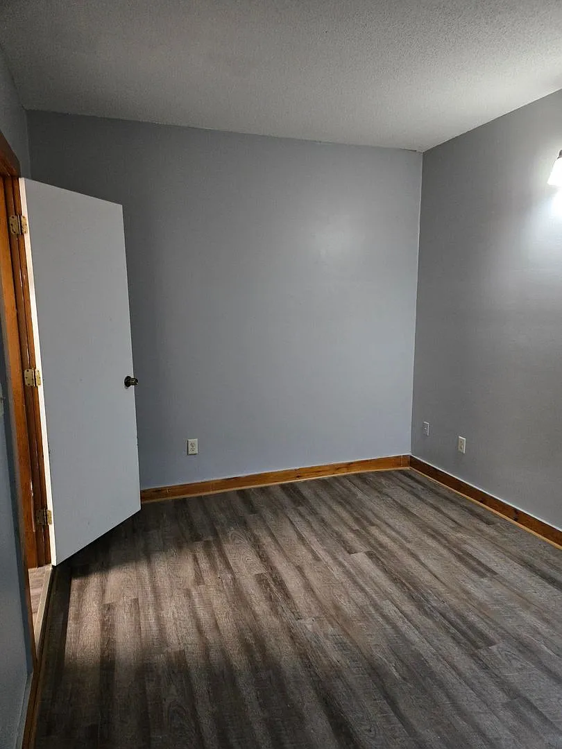 11 Lincoln Street — Photo 4