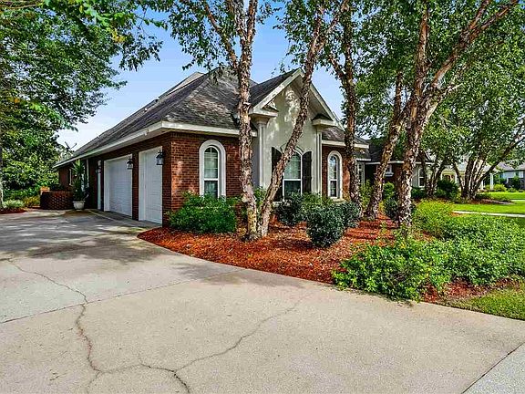 3rd image of 5764 Tamarack Dr