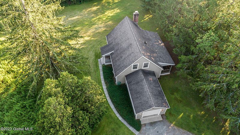 4th image of 38 Grange Hall Road