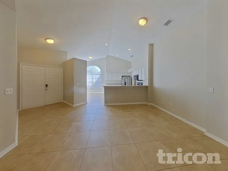 248 Wescliff Dr — Photo 3