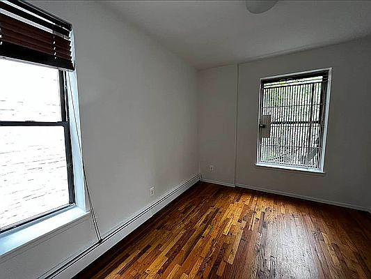 3rd image of 205 W 102nd St #2E