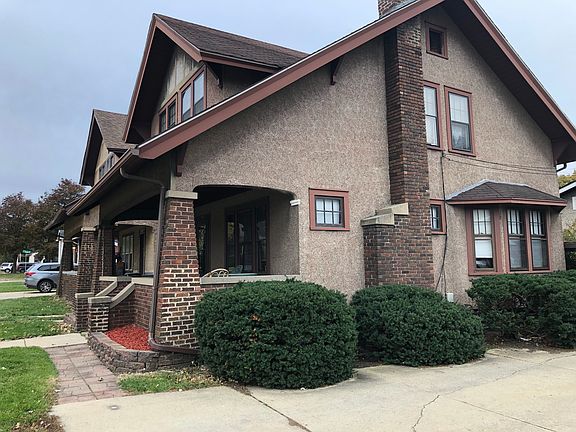 2nd image of 725 Joliet St APT 1
