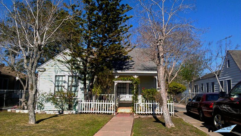 1st image of 2818 Topeka St