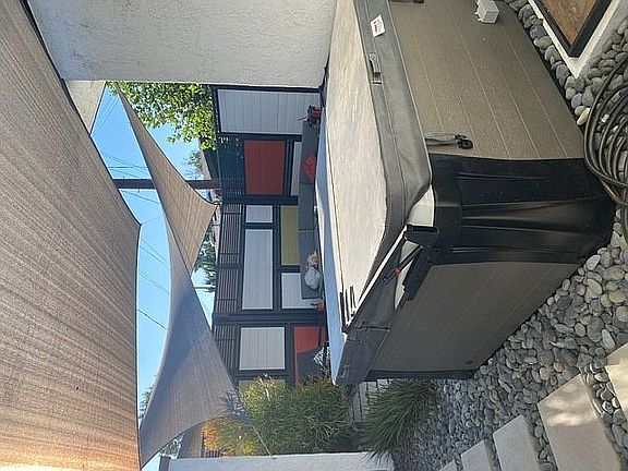 4th image of 2727 San Francisco Ave
