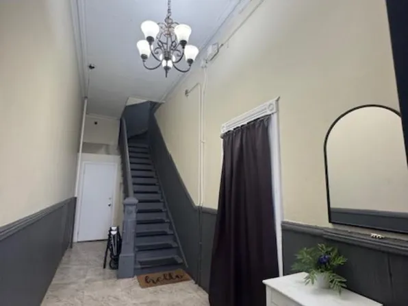 169 Christopher Columbus Dr APT 4R, Jersey City, NJ 07302