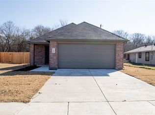 1503 S Cardinal St, Ennis, TX 75119