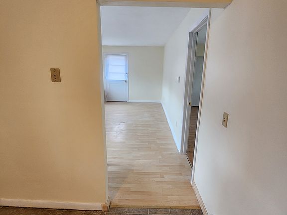 5th image of 29 N Maple St #2-R