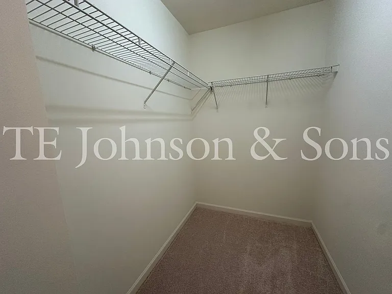 2544 Halle Ann Cir — Photo 16