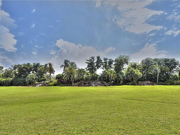 4th image of 8026 Players Cove Dr #4-201