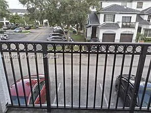 735 SW 148th Ave — Photo 9