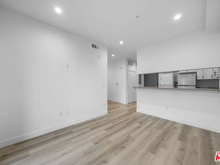 5612 Lexington Ave #203 — Photo 6