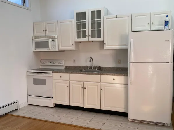 41 E Market St, Rhinebeck, NY 12572