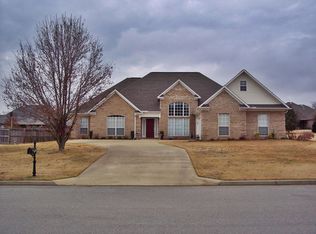 108 Valley Vista Dr, Tupelo, MS 38801