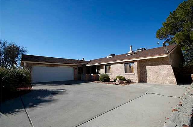 1st image of 2083 Greenlee Dr
