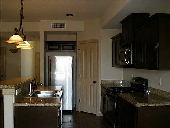 4th image of 11714 Dos Palmas Dr #A