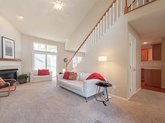 4th image of 612 E Moss Creek Dr