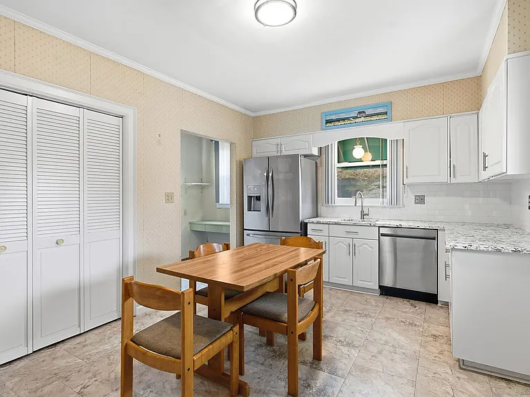 3430 Park Ave — Photo 5
