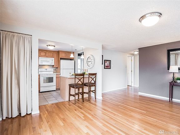 5th image of 5514 109th Avenue Ct E