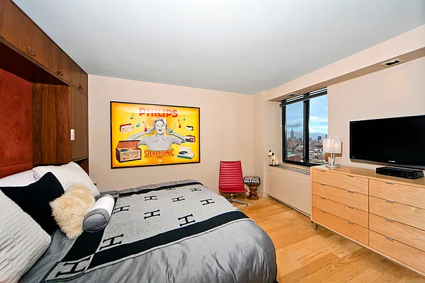 Rented by Merle K. Barash Real Estate, Inc. | media 12