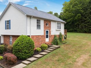 1104 Goose Meadow Dr, Forest, VA 24551