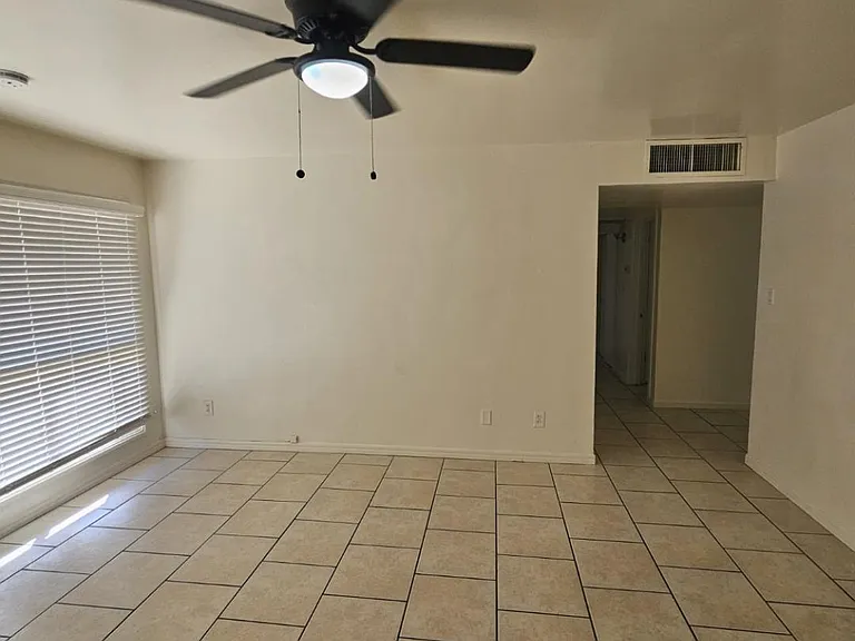 4619 E Almeria Rd — Photo 10