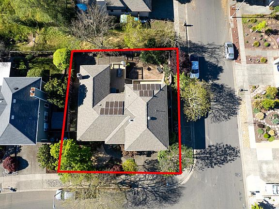 5th image of 4808 Foxglove Court