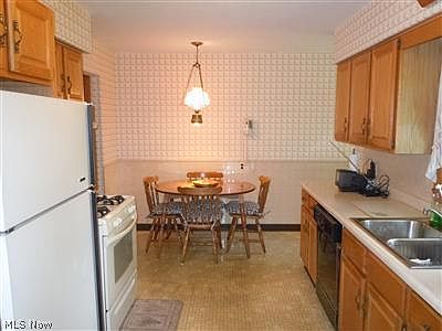 5th image of 4741 Argonne Ave