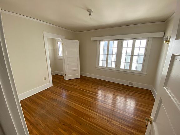 5th image of 122 S Lake St